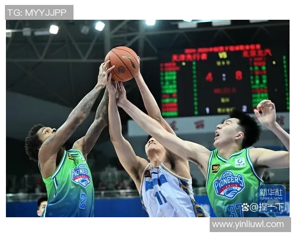 CBA季后赛北京队与深圳队第四场激战回顾与精彩瞬间分析